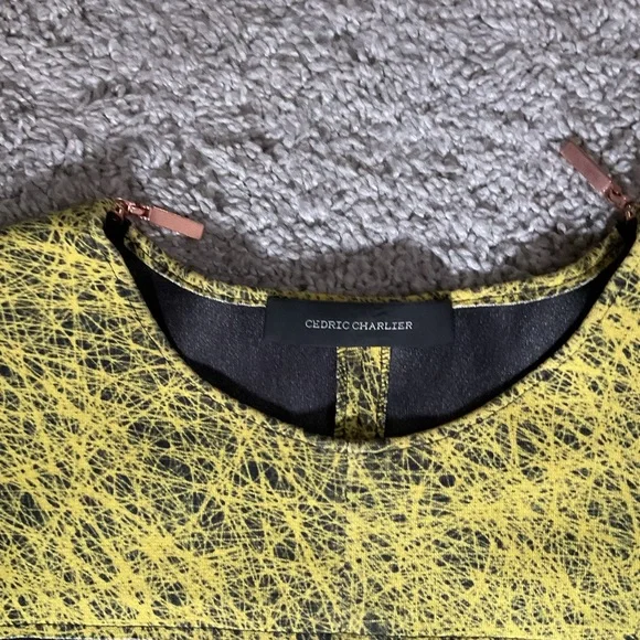 Cedric Charlier black/yellow splash rayon W sz8 top - Picture 3 of 11